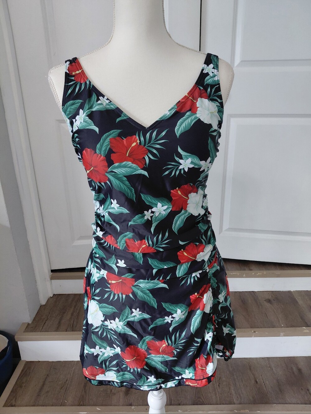 Tropical Floral V-Neck Swimdress in Black with Red & Green Floral Print SzXL NWT